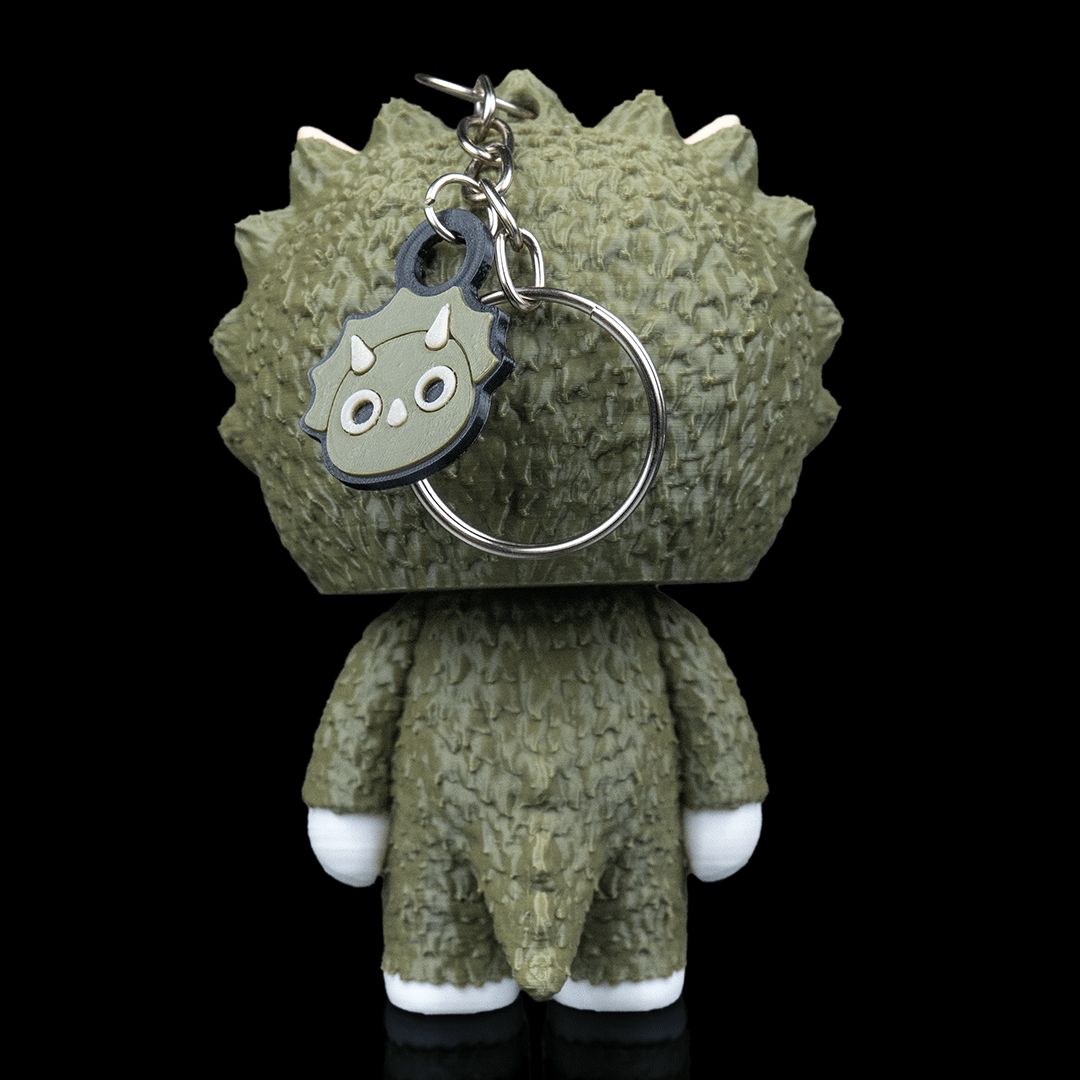 "Trixi Skubbie Sammelfigur mit markanten Hörnern und charakteristischen X-Augen, rebellische 3D-gedruckte Deko-Figur von Gecko3D"