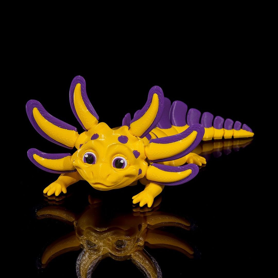 Banana Split Axolotl 3D-Figur gelb kräftiges Violett - Der Genießer - Gecko3D